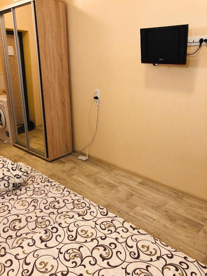 Comfortable Apartment Near Metro Jarkov Exterior foto